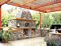 Fire Pits & Fireplaces